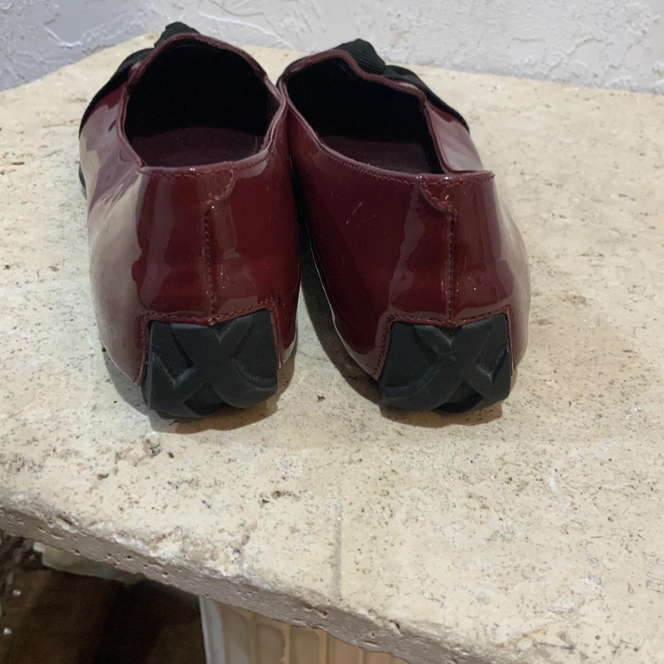 Burberry Borgoña Charol Arco Ballet Pisos Talla EU 37.5 - US 7.5 Foto 4 de 4