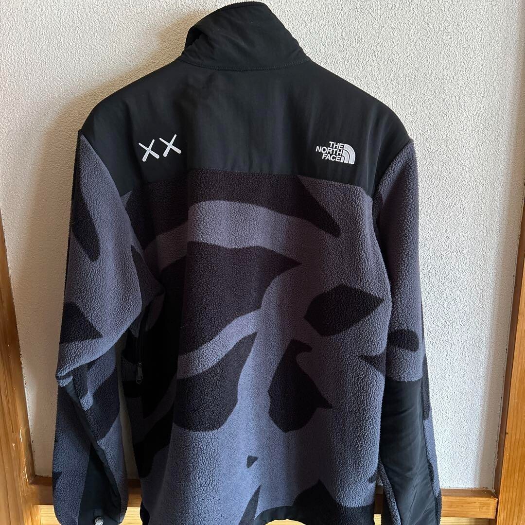 The North Face x KAWS Retro 1995 Denali Jacket (Black) Size The North Face x KAWS Retro 1995 Denali Jacket (Black) Size