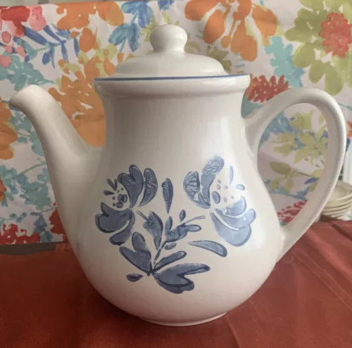 Pfaltzgraff USA YORKTOWNE Tea Pot Vintage with Lid 48 oz #490
