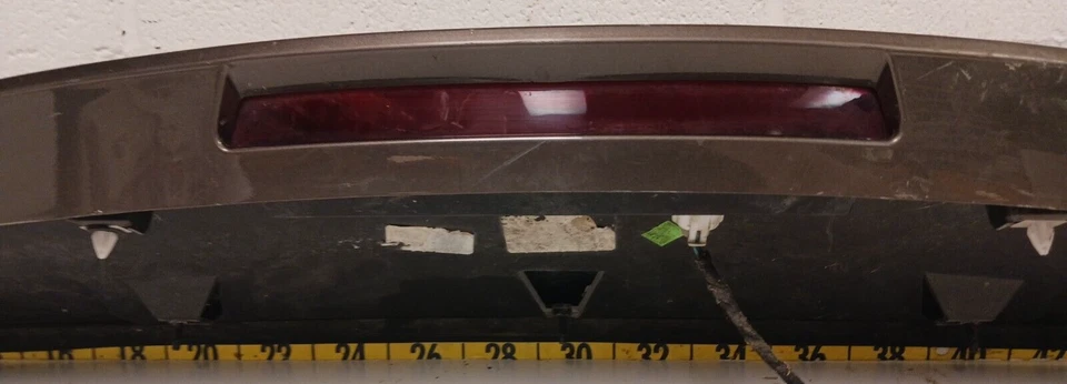 GMC Acadia 2007-2012 GMC Acadia (LI45) puerta levadiza puerta levadiza usada OEM GM Foto 3 de 4