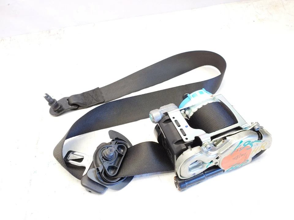 2015-2019 Mercedes-Benz X156 GLA250 Front Right Passenger - Black - Image 3 of 4