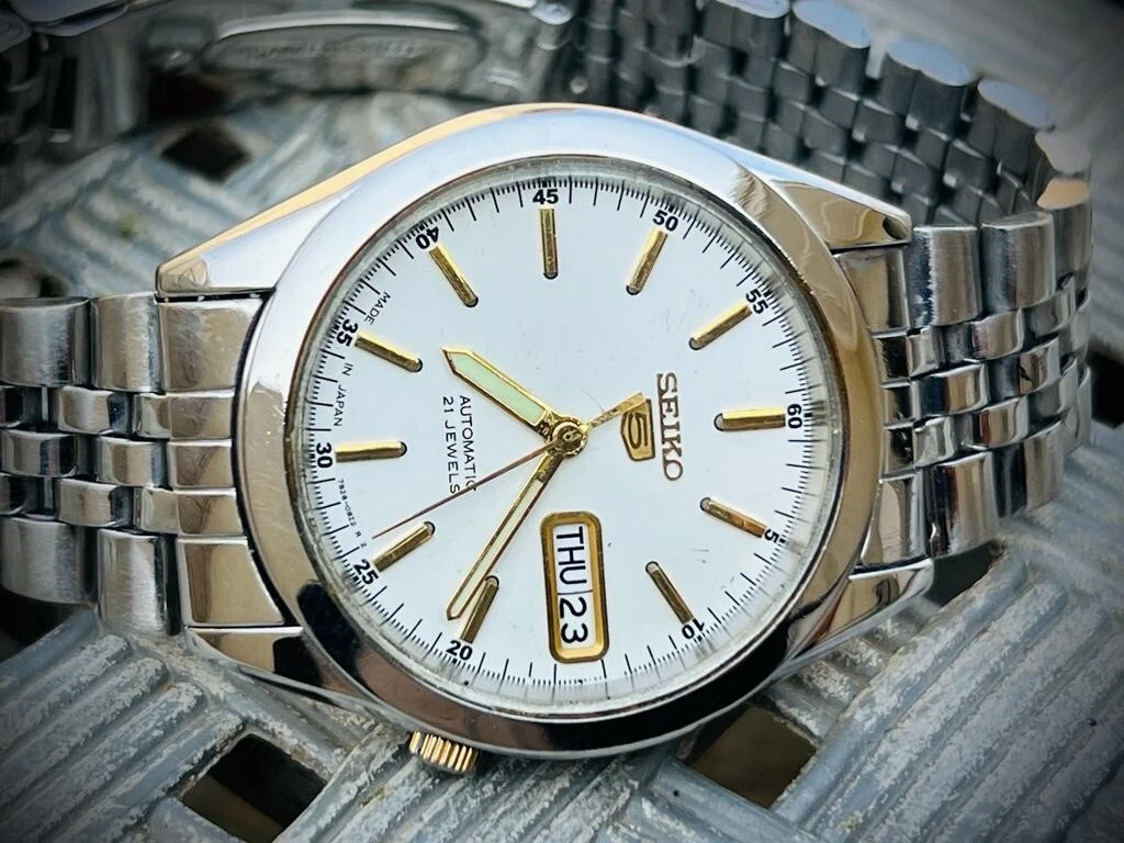 Mens Watch Seiko 5 Automatic 21 Jewels White Dial 7S26 00X0 38mm