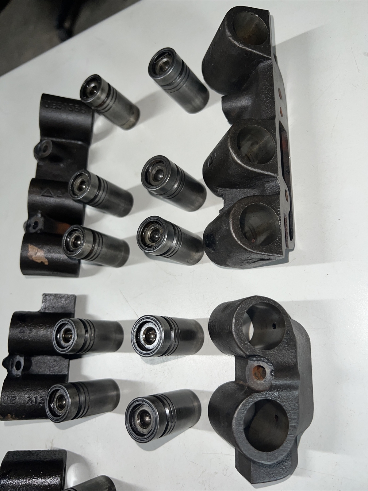 1965 Bentley Rolls Royce Set Of Valve Lifters & Housing 6.2L