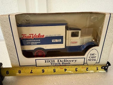 Vintage 1991 ERTL 1931 True Value Delivery Truck 1:34 Scale Die Cast Bank NEW