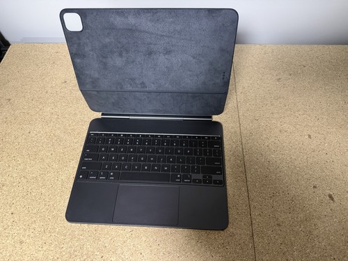 Apple Magic Keyboard for iPad Pro 13‑inch (M4 or M5) in Black