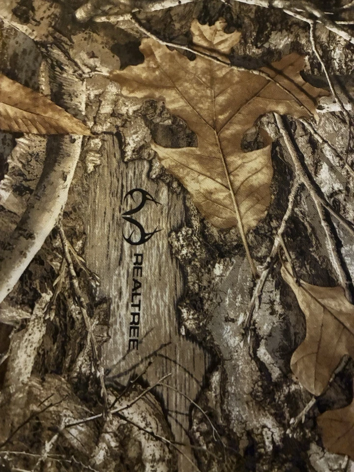 Realtree Men's Longe Sleeve Shirt Camouflage Hunting - Image 4 of 4