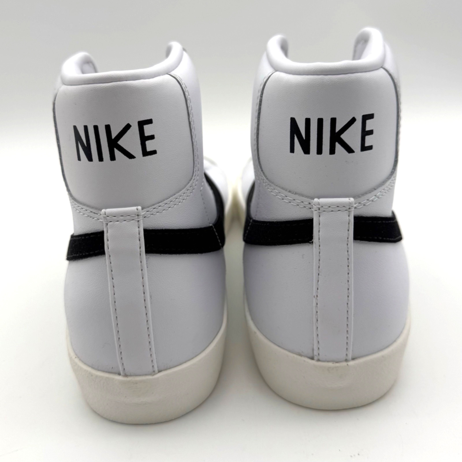 Nike Blazer Mid 77 Vintage White Black BQ6806-100 Men’s Size 4