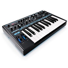 Novation Bass Station II Monophonic Analog Sy...
