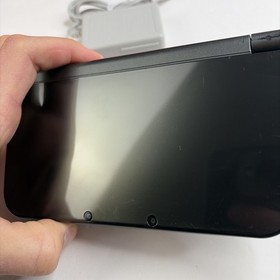 New Nintendo 3DS XL Gray Black Console W Charger Stylus US Version