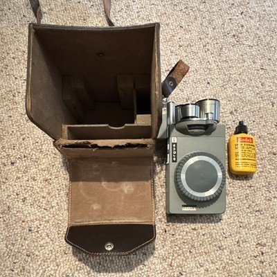 Argus M3 8mm Zoom Reflex Movie Camera, Manual Focus, Gray/Silver w/ Case