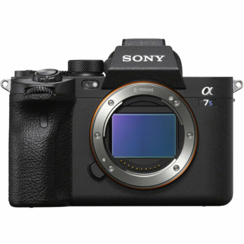 Sony Camera 6600 With 18/135 Lens in Ikeja - Photo & Video Cameras