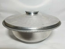 Vtg 50s MCM BUENILUM Hammered , Covered Dish Bowl. 