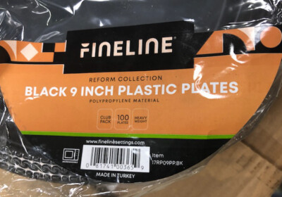 400 9 Inch 9'' Disposable Round Plate Microwaveable Black Fineline 17RP09PP