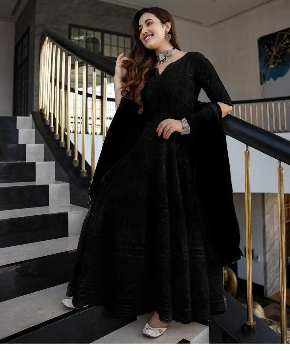 VeroniQ Trends-Bollywood Style Royal Black Georgette Long-Anarkali Gown-Sequins  Work-Black Dupatta-Indian Party Wear-Anarkali Suit-VF - VeroniQ Trends
