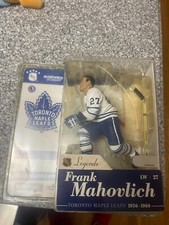 MCFARLANE NHL LEGENDS SERIES 1 FRANK MAHOVLICH TORONTO MAPLE LEAFS FIGURE White