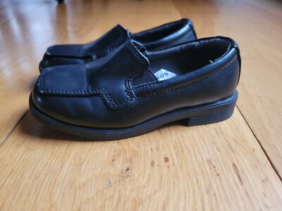 Cherokee Boys Black Slip On Dress Shoes Loafers Size