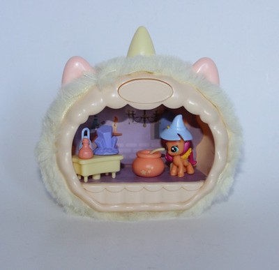 Dinosaw G5 My Little Pony SUNNY STARSCOUT - Halloween mini playset