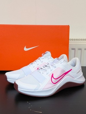 Nike MC Trainer 2 Sneaker Damen Größe 6 Weiß Swoosh Schnürschuhe Trainingsschuhe