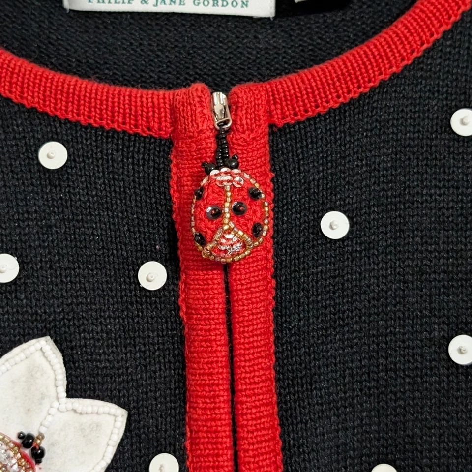 Design Options Ladybug Floral Zipper Sweater Foto 4 de 4