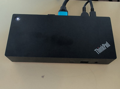 Lenovo ThinkPad Docking Station USB-C USB-A HDMI DisplayPort Ethernet Black/Red