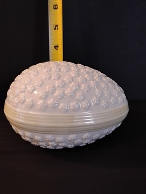 Belleek Egg, Limited Edition Intro. Easter 1972  6th Mark, Boxed, Free Shipping 