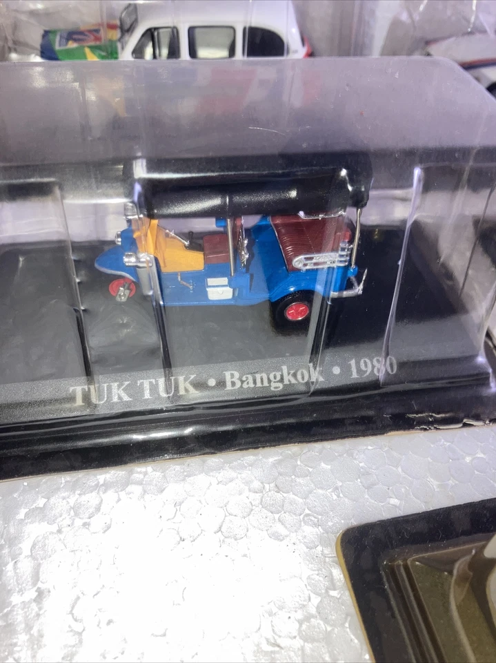 Lot (N11) Volkswagen Tuk Tuk Toyota FX4 Ford Miniature Cars Collection - Image 4 of 4