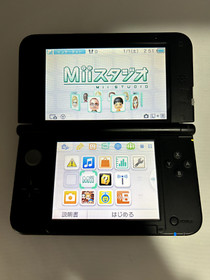 [A-rank] Nintendo 3DS LL XL consoleGore Magala Black with Charger/Stylus