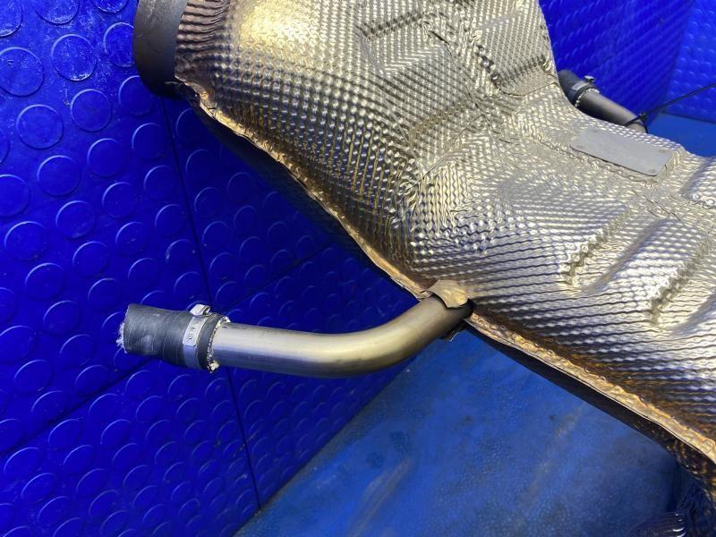 2016 2017 2018 2019 2020 2021 MCLAREN 570S OEM REAR EXHAUST MUFFLER PIPE