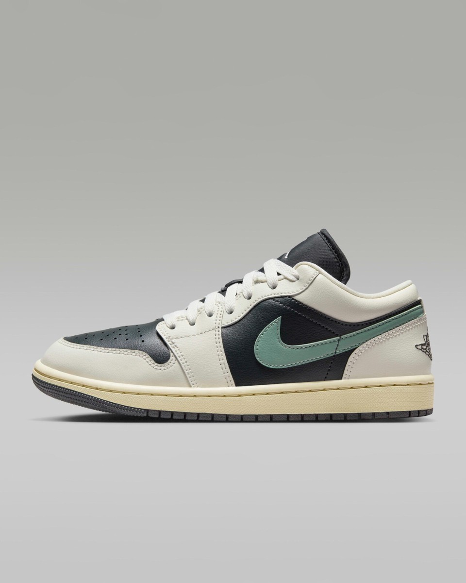 ◆正規品◆NIKE AIR JORDAN 1 LOW JADE SMOKE(W)◆関税/送料込◆ ◇正規品◇NIKE AIR JORDAN 1 LOW JADE SMOKE(W)◇関税/送料込◇