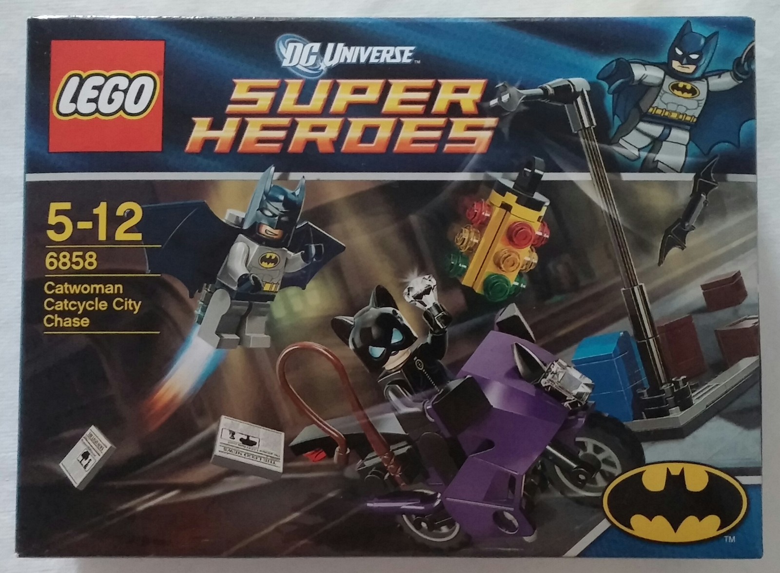 LEGO® DC Super Heroes 6858 Catwoman Catcycle Chase Batman™ Neu & OVP new sealed LEGO® DC Super Heroes 6858 Catwoman Catcycle Chase Batman™ Neu & OVP new sealed