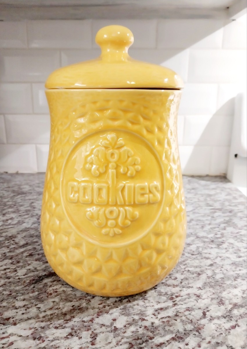 Vintage McCoy Yellow Large Cookie Jar 260 Made in the USA 11