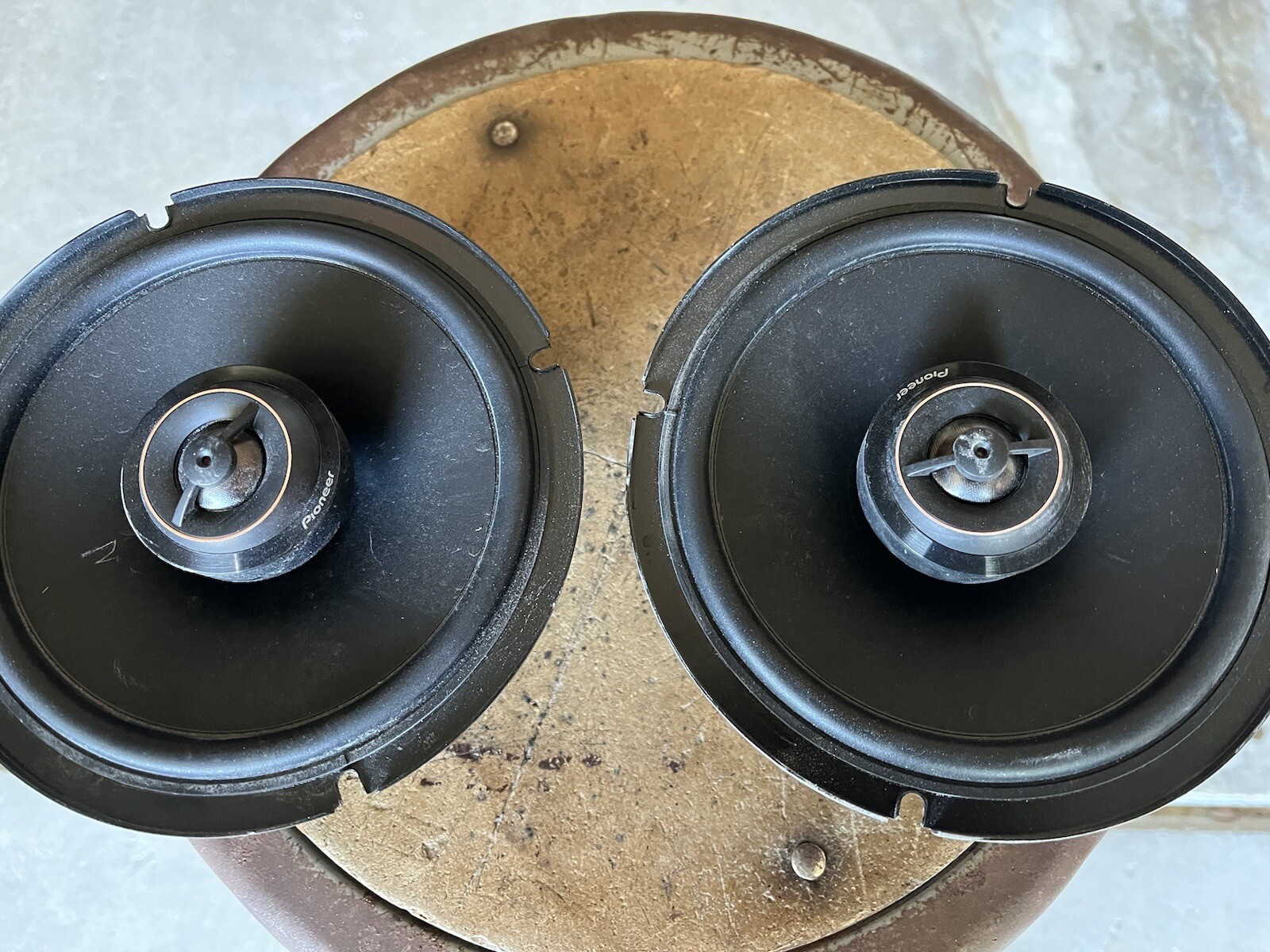 Picture 1 of 2