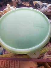 Vintage Eagle Super Seal Green Lettuce Keeper Bowl w/ Built-In Spikes & Dome Lid