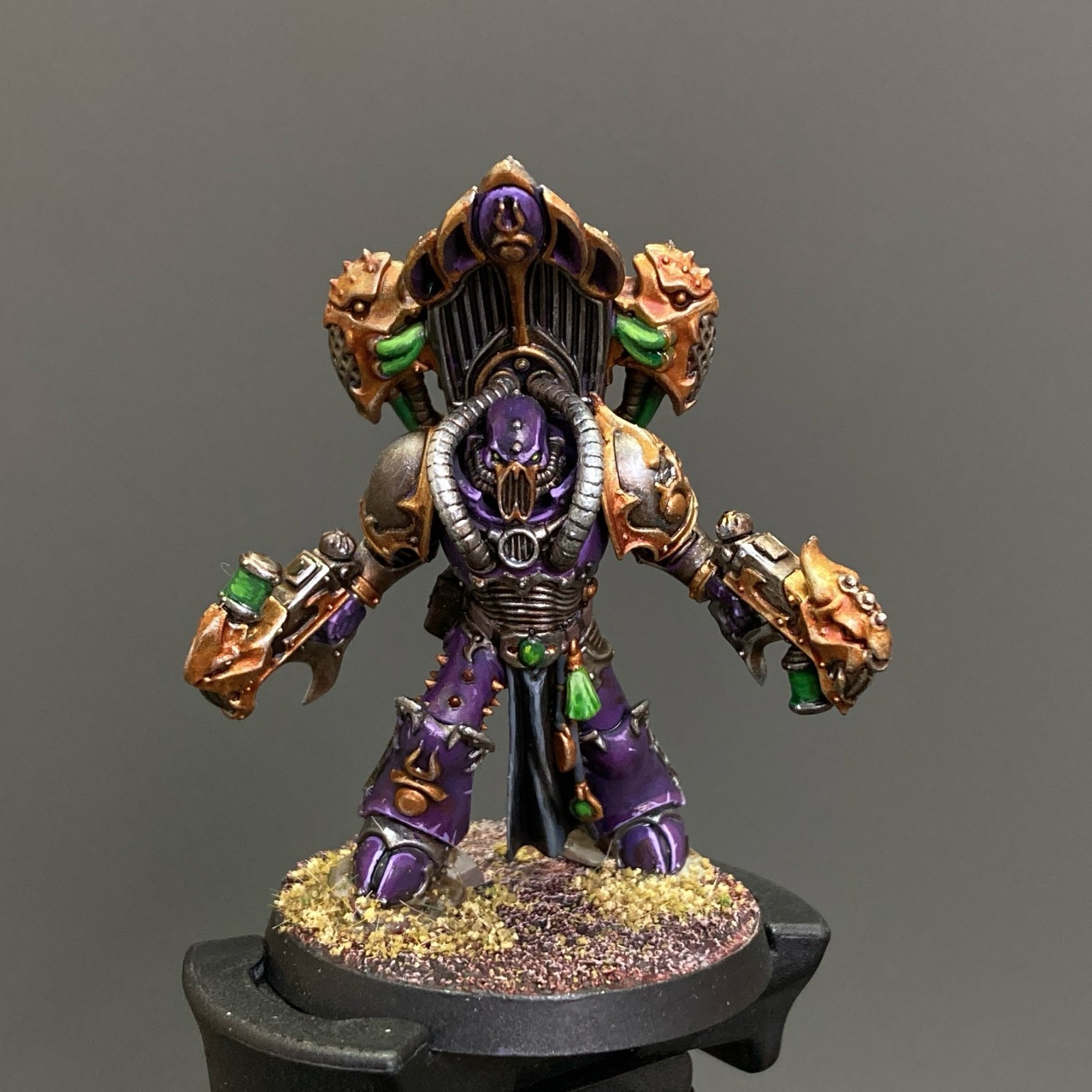 Emperor's Children: Lord Kakophonist Warhammer 40k Painted Miniature Commission