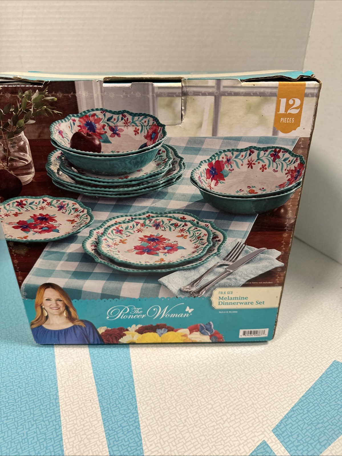 The Pioneer Woman Folk Geo Floral Bouquet 12 Piece Dinnerware Set