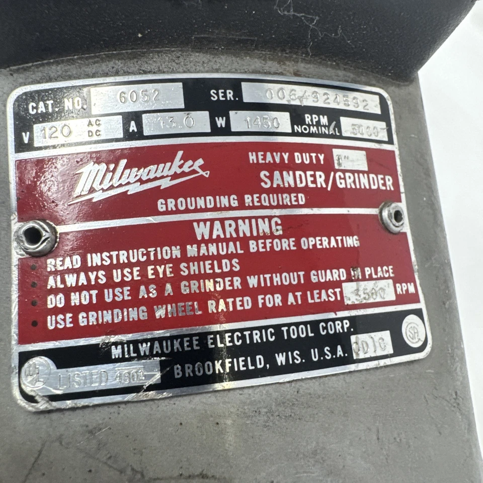 Milwaukee Model 6052 Heavy Duty 9” Sander / Grinder 5500  RPM 13 Amp Working - Image 2 of 4