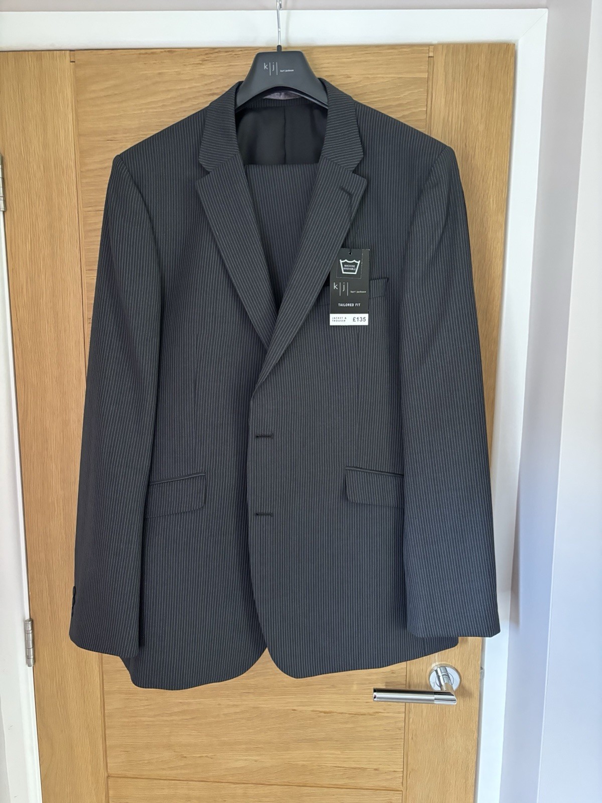Men's Suit 2 Pieces Karl Jackson New With Tags