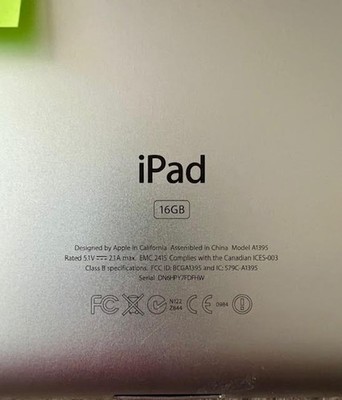 Apple iPad 2nd gen, 16GB, used but works