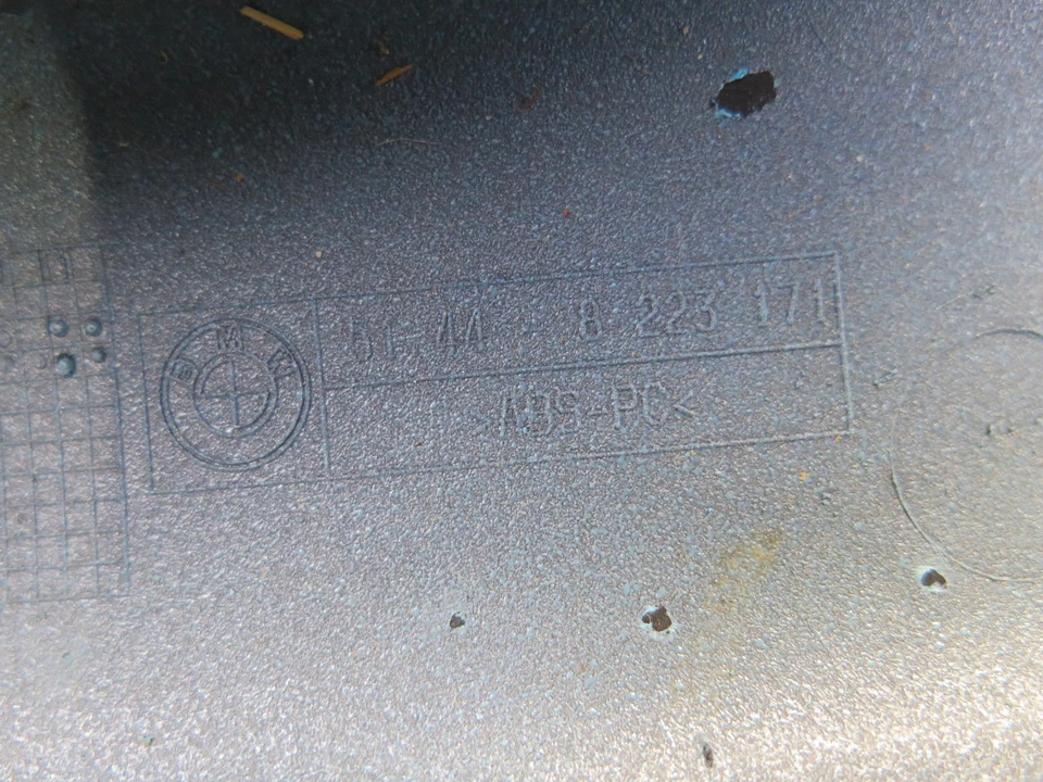 01-06 宝马 E46 330ci 可转换 2 件套前 A 皮拉尔装饰盖板 原始设备制造商 — 第 3/4 张图片