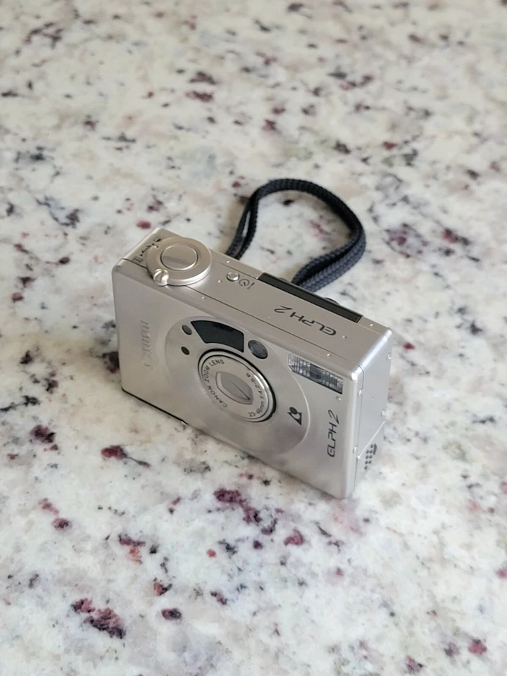 Canon ELPH 2 IXUS II APS 35mm Camera w/ Box, Case, & Manual ☆ See Pics & Read ☆  - Image 2 of 4