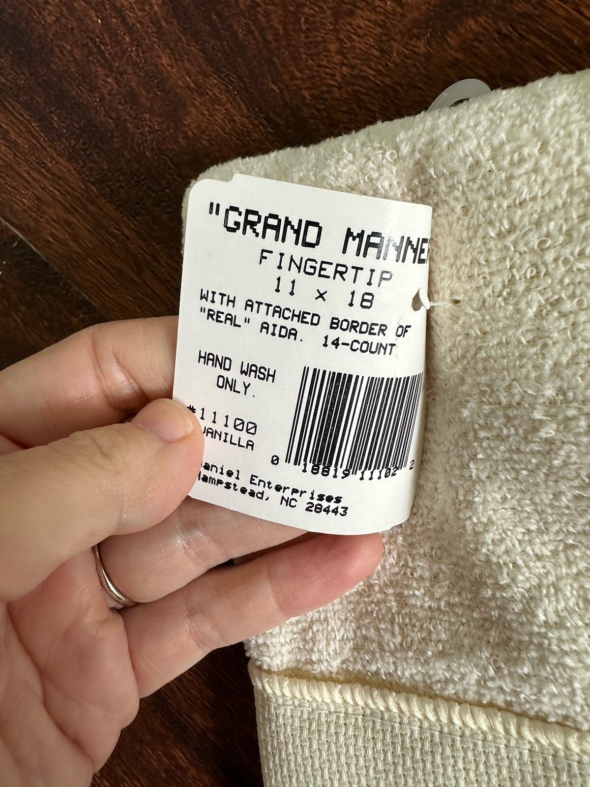 CRAFTER'S PRIDE 11"x18" Cross Stitch Fingertip Towel IVORY - 14 ct 100% cotton