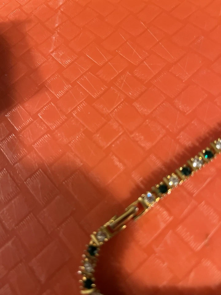 Pulseira de Tênis Vintage Avon Simulada Esmeralda - Grande 8" com Caixa - Imagem 2 de 2