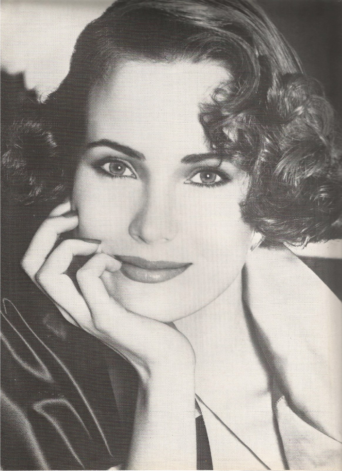80's Skrebneski Photographed 2 Page Estee Lauder Ad Willow Bay 1985