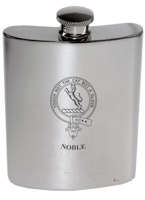 Noble Family Crest 6 Unzen poliertes Zinn Nierenflasche