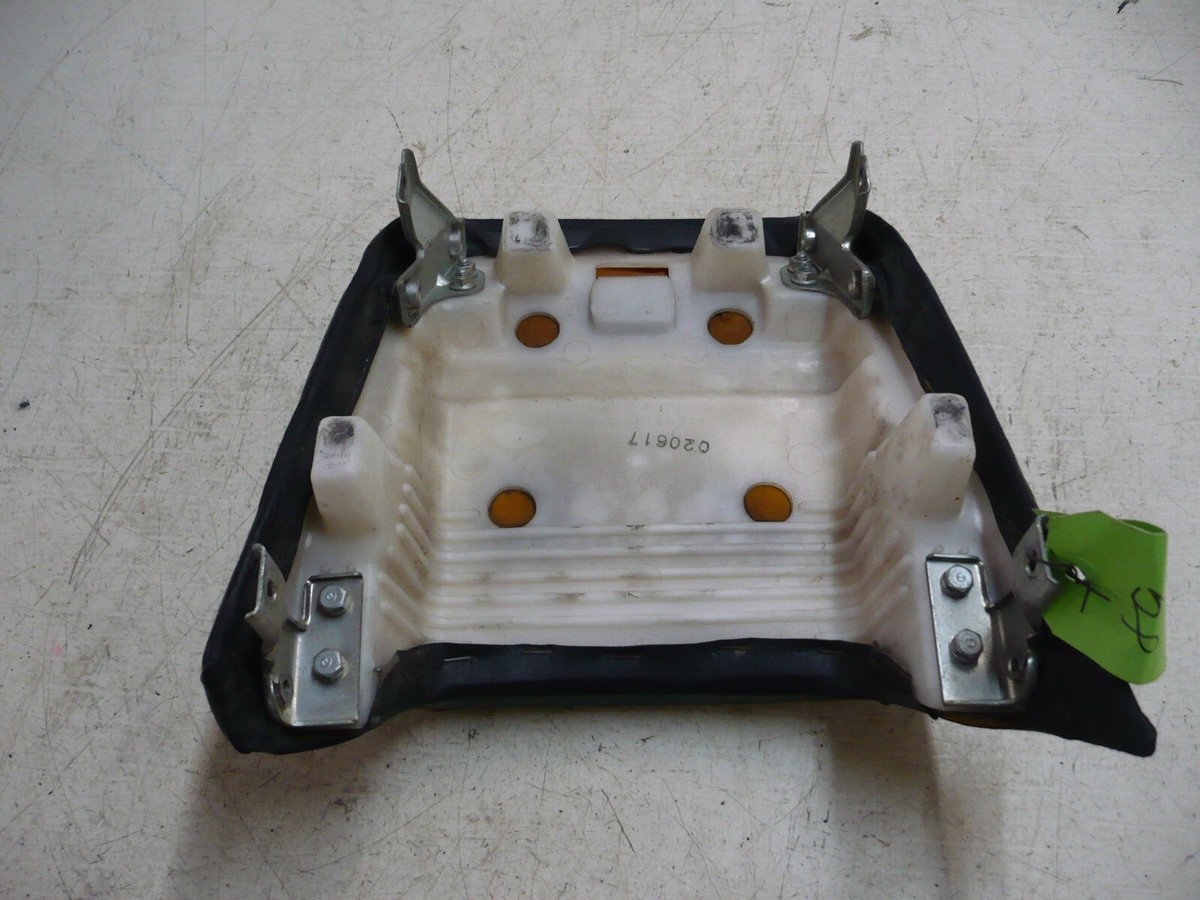 89 KAWASAKI ZX600R NINJA ZX 600 PASSENGER SEAT REAR SADDLE PAD PAN