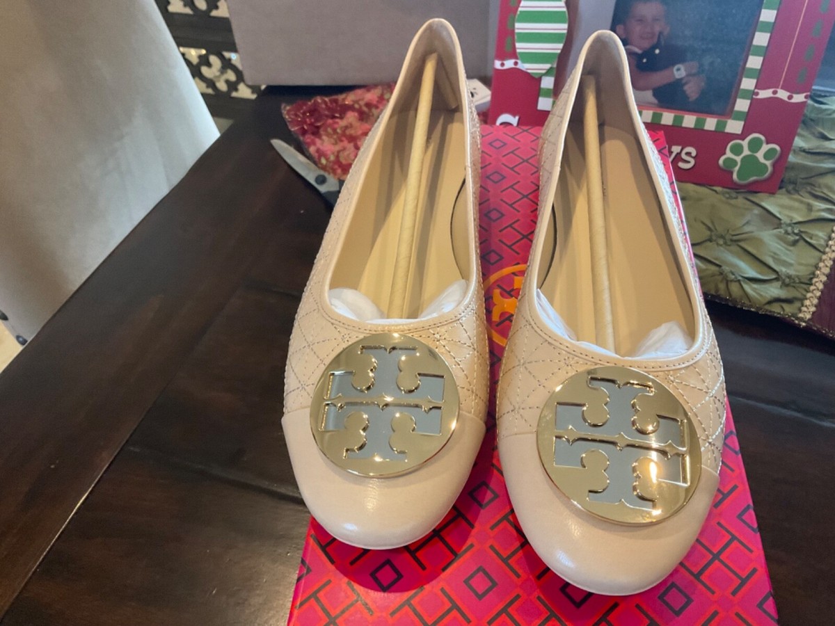 大幅Sale!!国内発送☆Tory Burch CLAIRE QUILTED BALLET TORY BURCH Claire Quilted Ballet Flats in New Porcelain