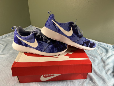RARE Nike Roshe Run Mens SZ 9.5 Blue Tie Dye Lightweight  display picture 1