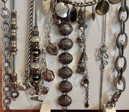 Estate Vintage Costume Jewelry Silver Tone Charm Bead Toggle Bracelets 10