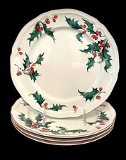 Holly by Villeroy & Boch Set of 4 Porcelain Dinner Plates Red Trim 10.5”.