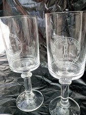 Paar Gedenk Bicentennial Humphrey Davy Gläser von 1978 evtl. Kristall